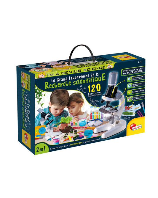 المختبر الكبير للبحث العلمي مع ميكروسكوب