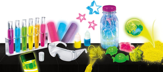 مجموعة تجارب العلوم في الظلام