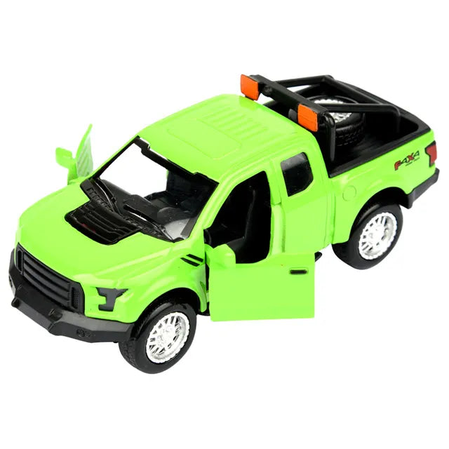 دايناميك سبورتس - سيارة SUV رياضية معدنية دايكاست 1:36 - عدد 1