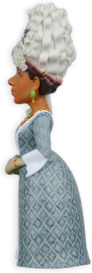 مجسم الملكة شارلوت من مسلسل بريدجيرتون إصدار مينيكس