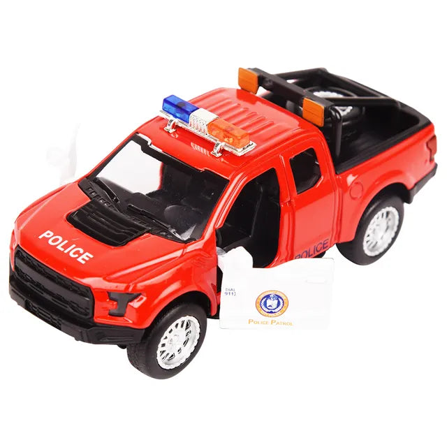 دايناميك سبورتس - سيارة رياضية معدنية دايكاست 1:36 - عدد 1