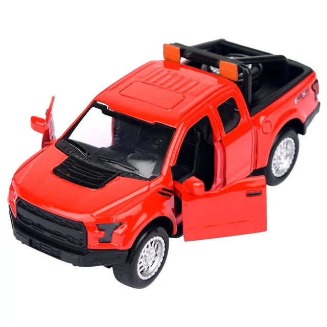 دايناميك سبورتس - سيارة SUV رياضية معدنية دايكاست 1:36 - عدد 1